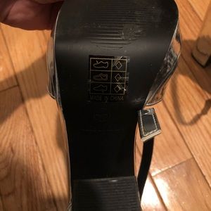 TRUFFLE Metallic Chunky Heel